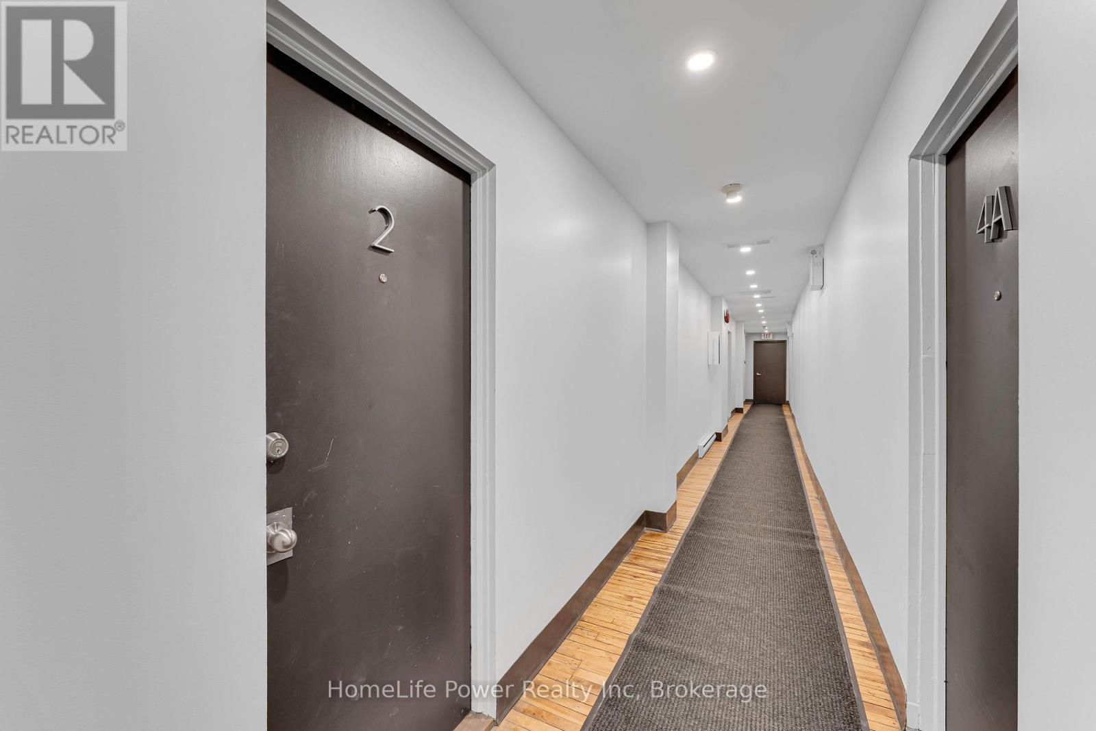 207 WELLINGTON STREET - 16
