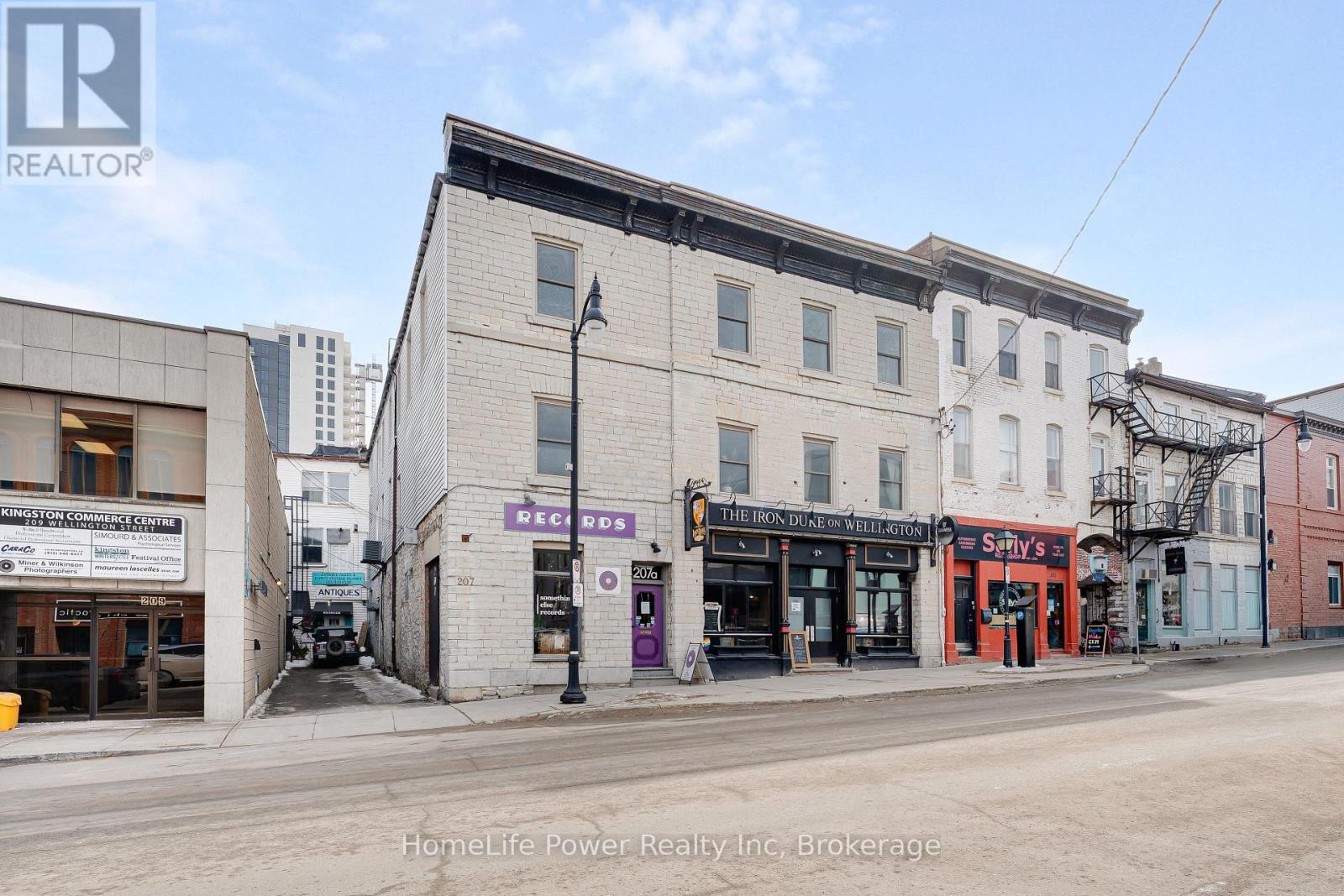 207 WELLINGTON STREET - 2