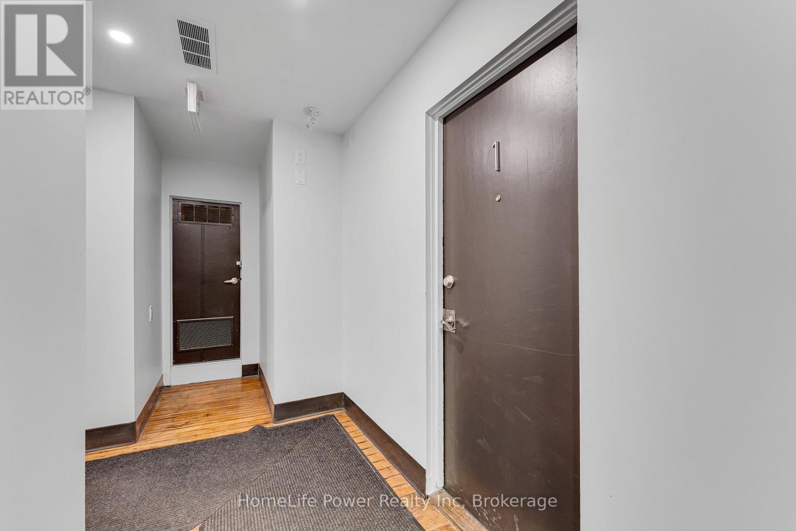 207 WELLINGTON STREET - 5