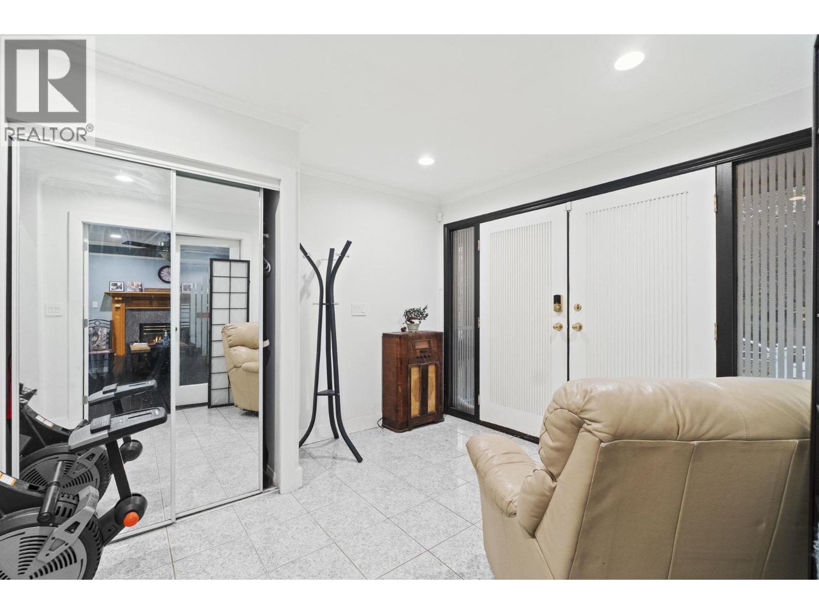 1405 EDINBURGH STREET, New Westminster