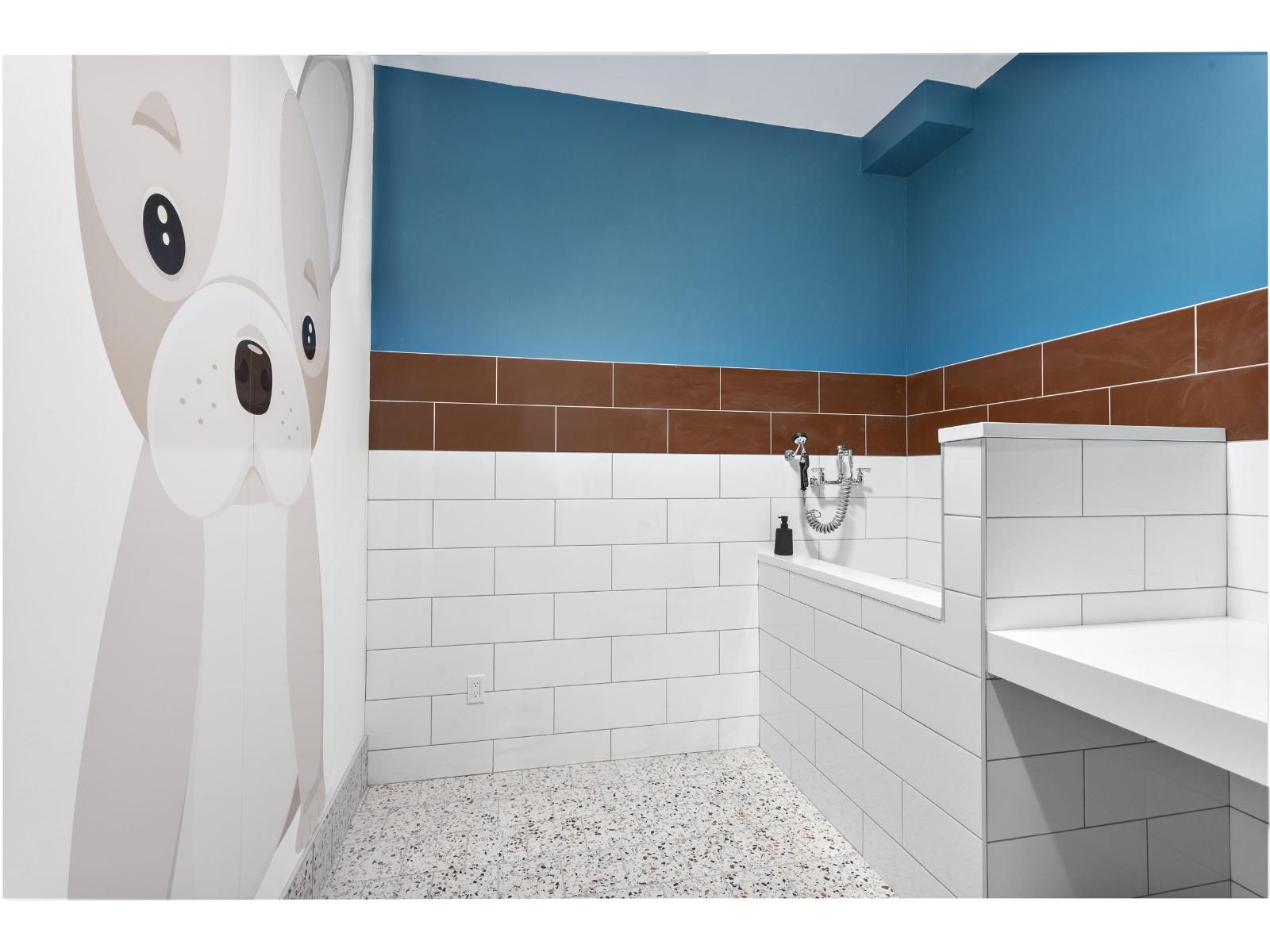 212 1342 JOHNSTON ROAD, White Rock