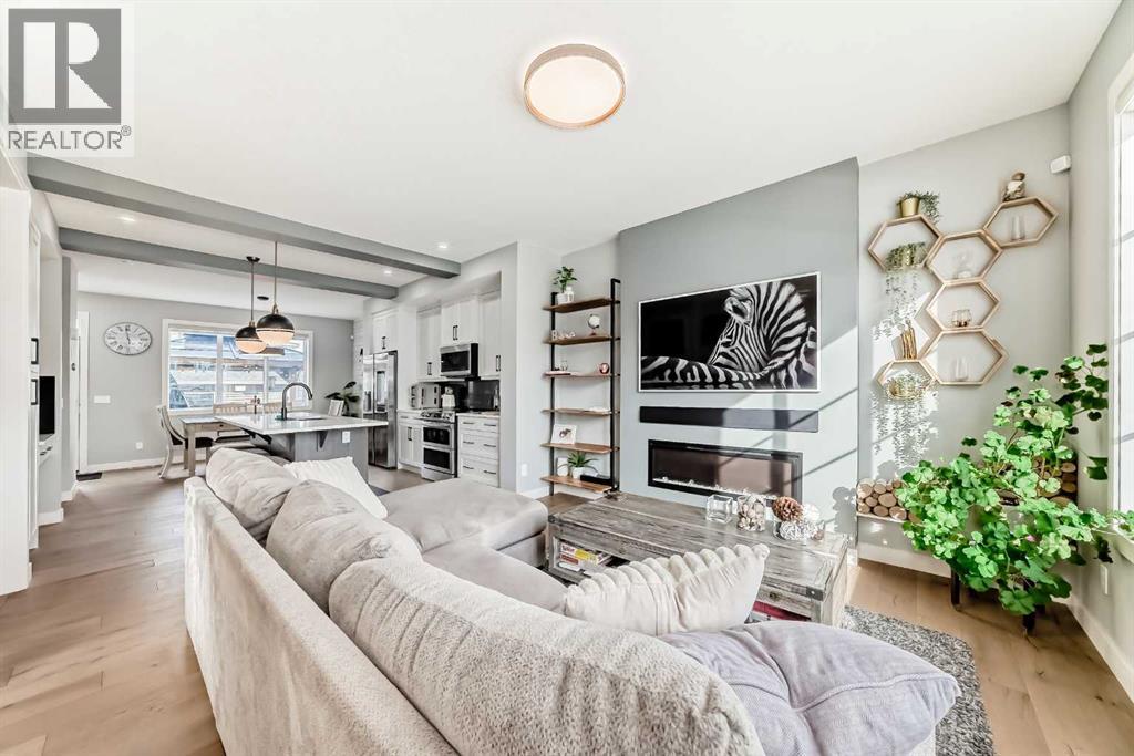 29 Precedence Glen, Cochrane