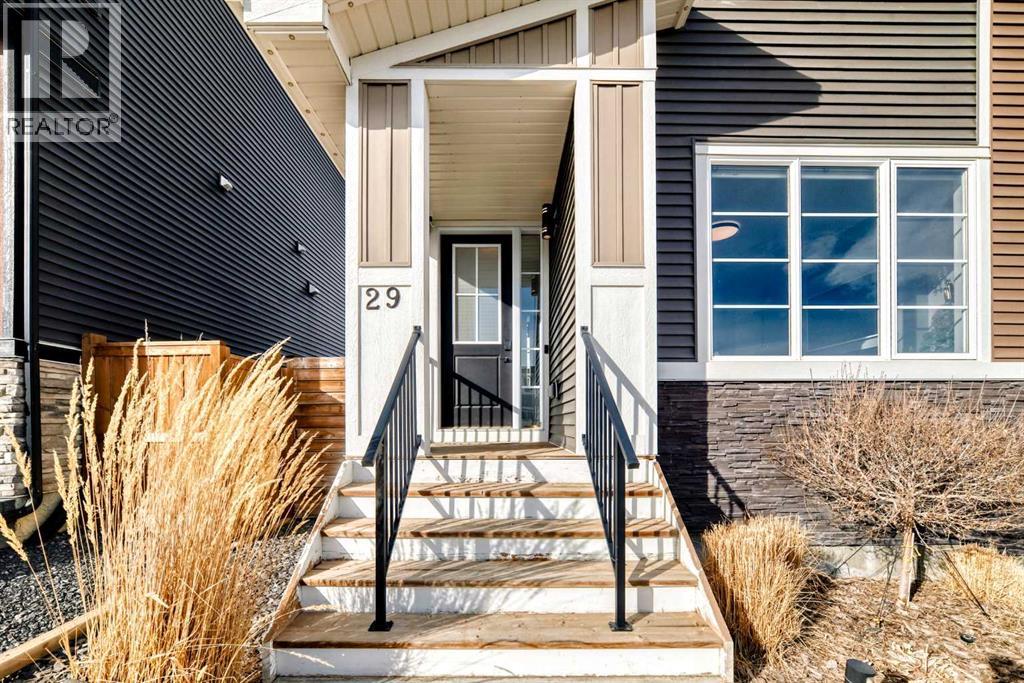 29 Precedence Glen, Cochrane