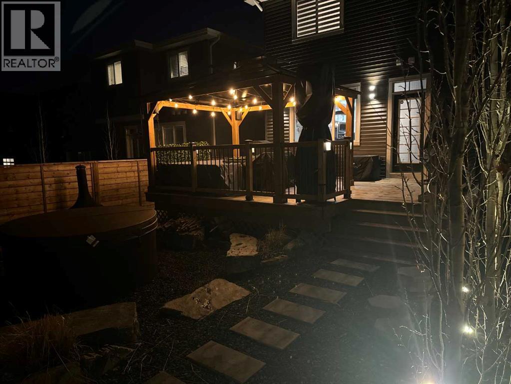 29 Precedence Glen, Cochrane