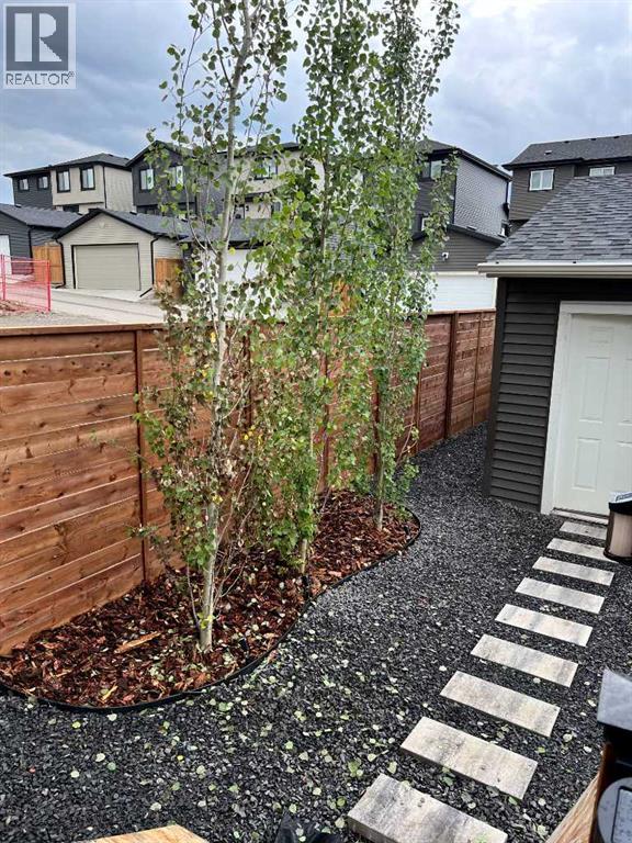 29 Precedence Glen, Cochrane