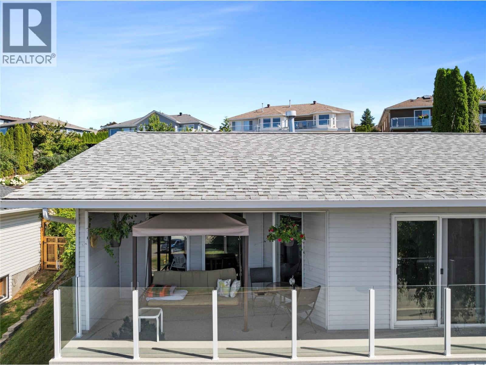 2250 3 Avenue SE, Salmon Arm