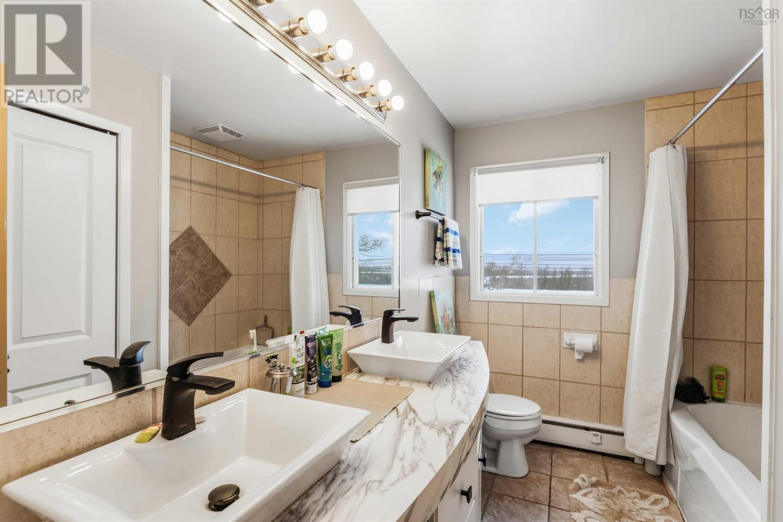 Property 24 of 49 of 12220 Highway 1