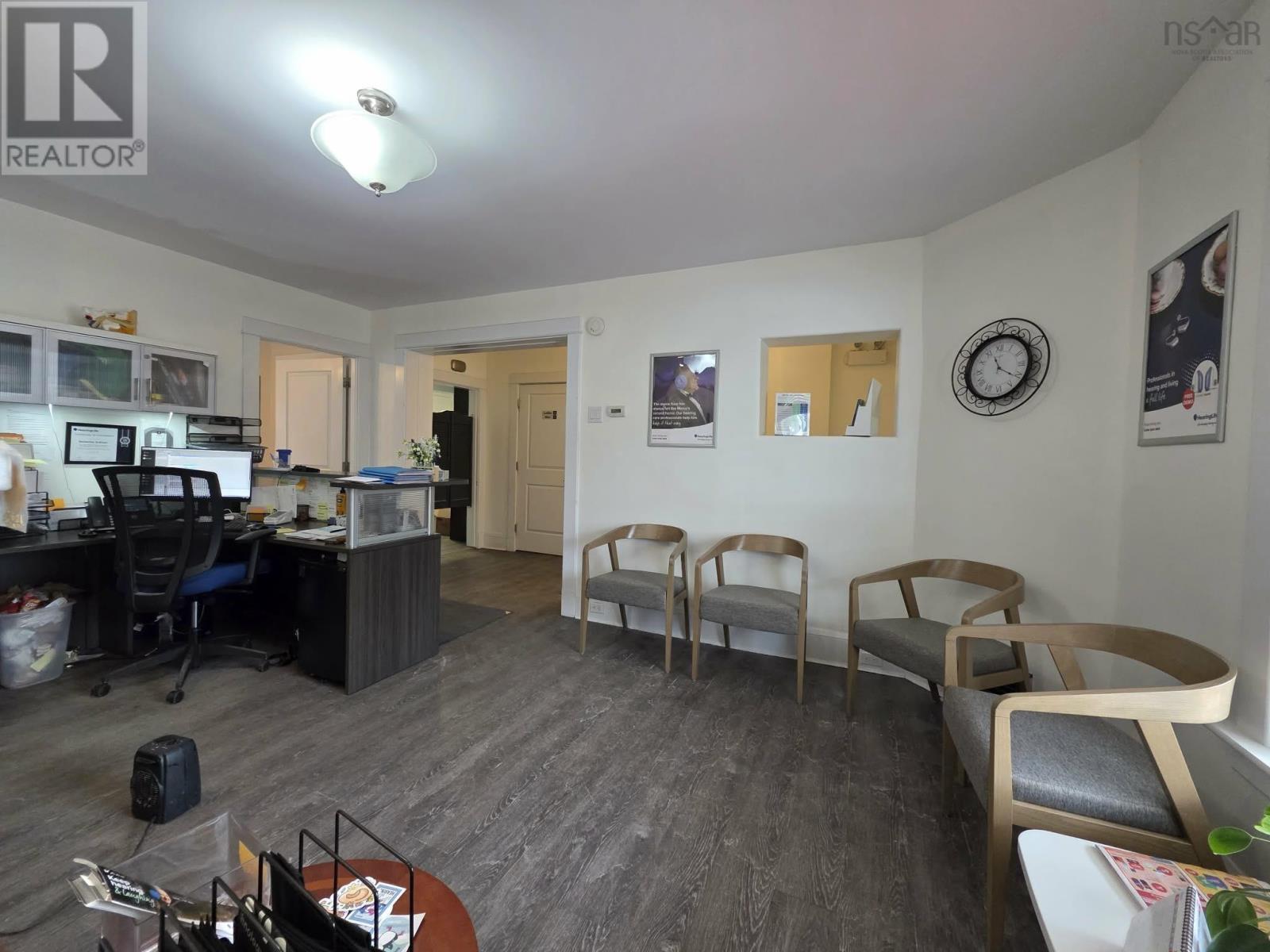 92 Willow Street - 16