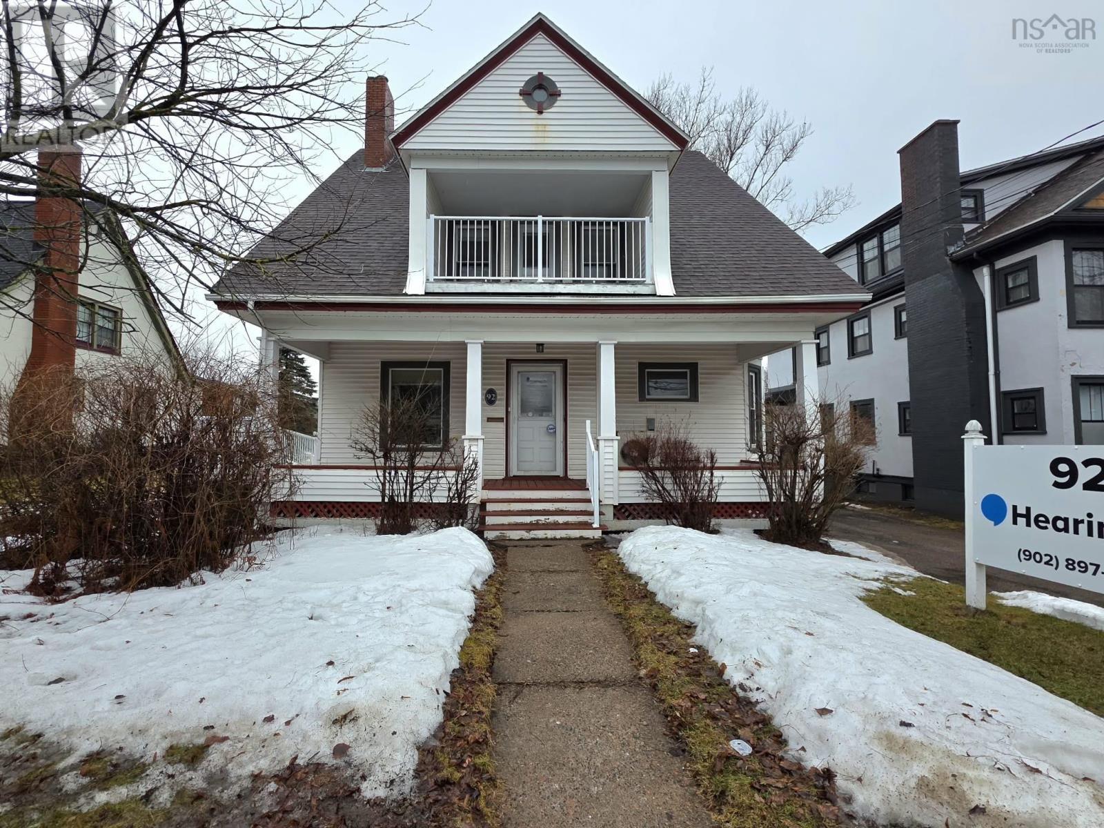 Property 2 of 48 of 92 Willow Street