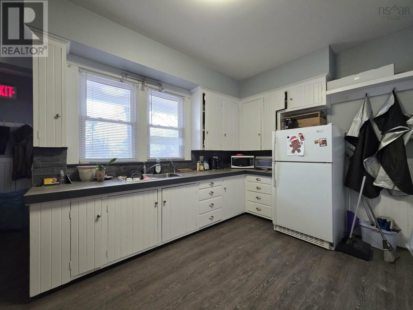 92 Willow Street - 23