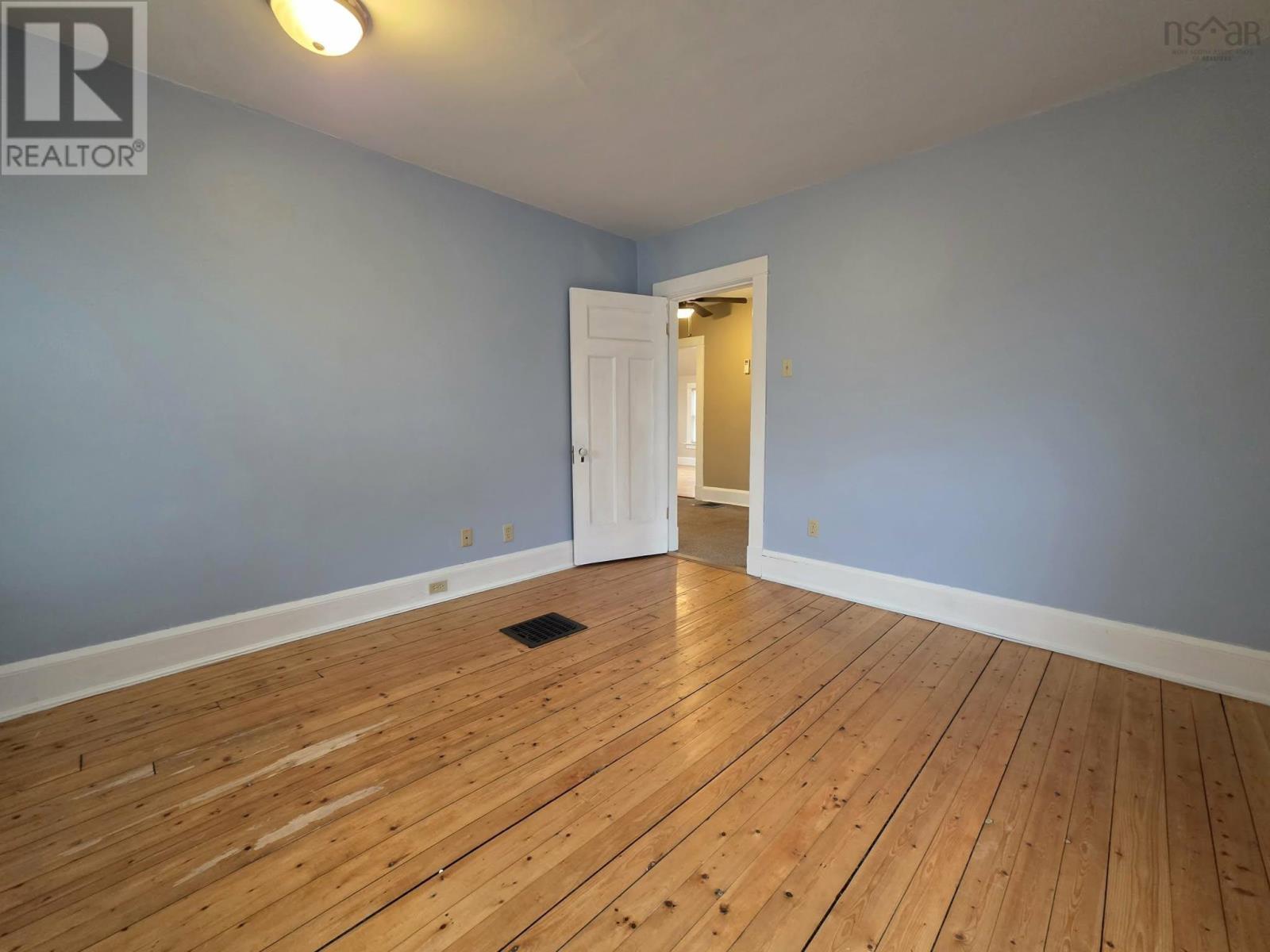 92 Willow Street - 44