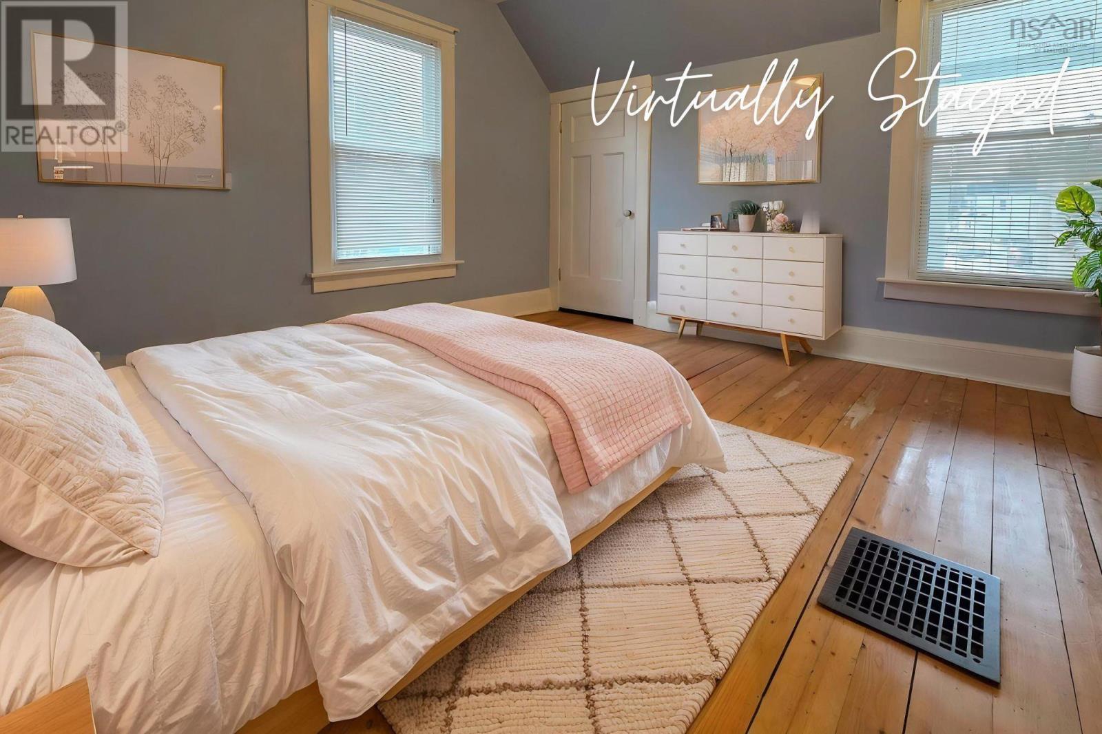 Property 44 of 48 of 92 Willow Street