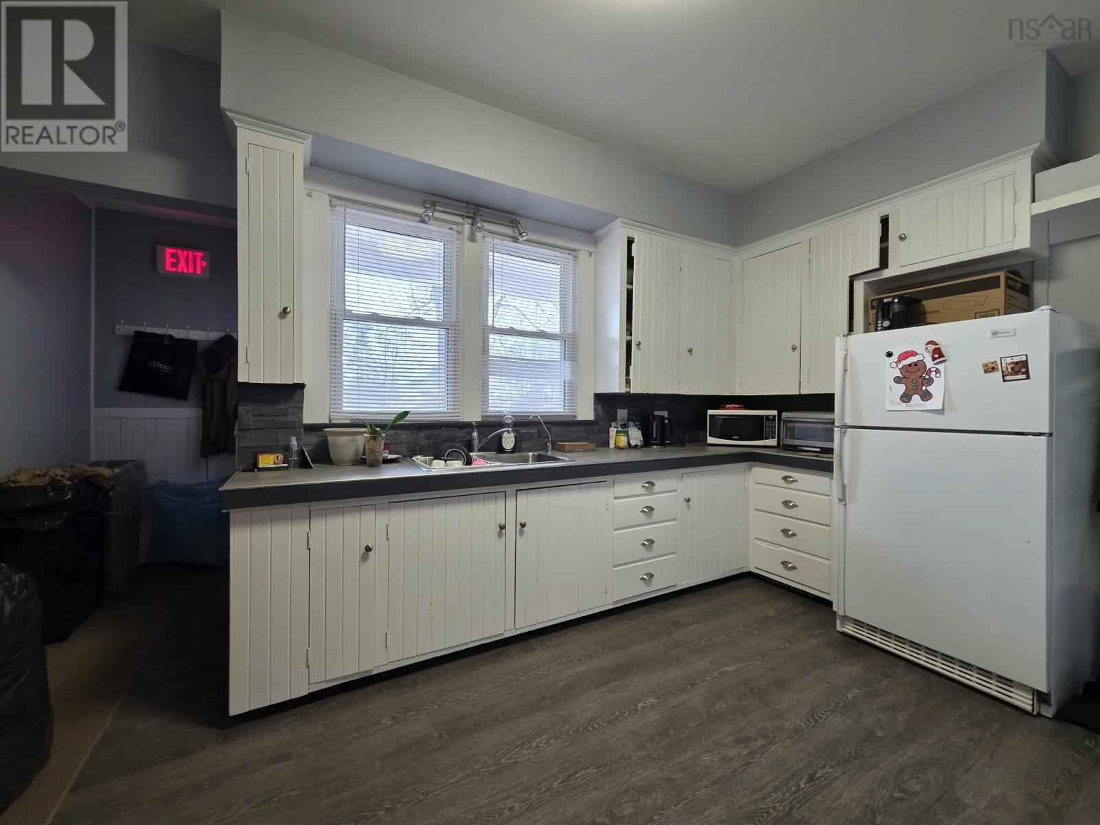 92 Willow Street - 24