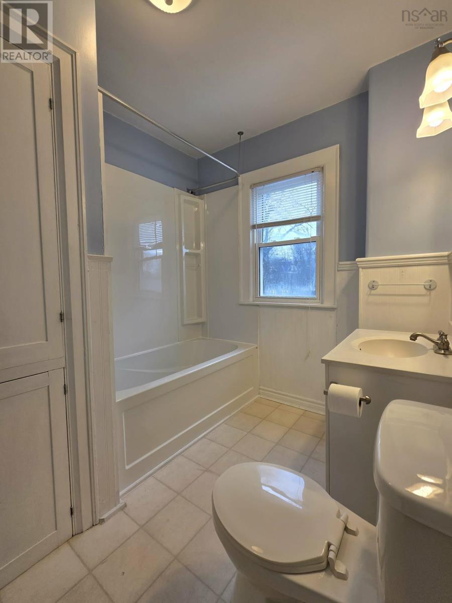 92 Willow Street - 46