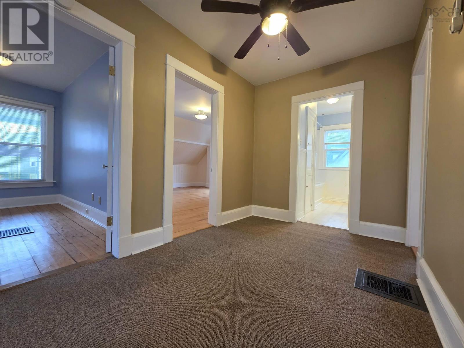 92 Willow Street - 28
