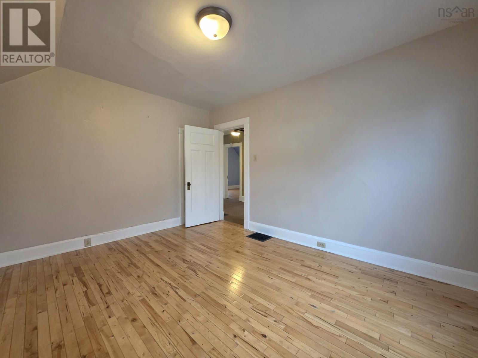 92 Willow Street - 37