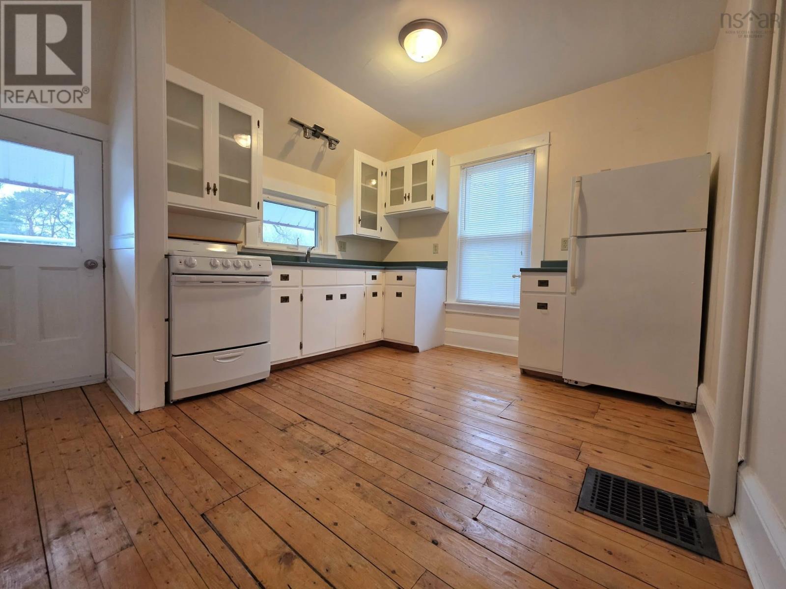 92 Willow Street - 31