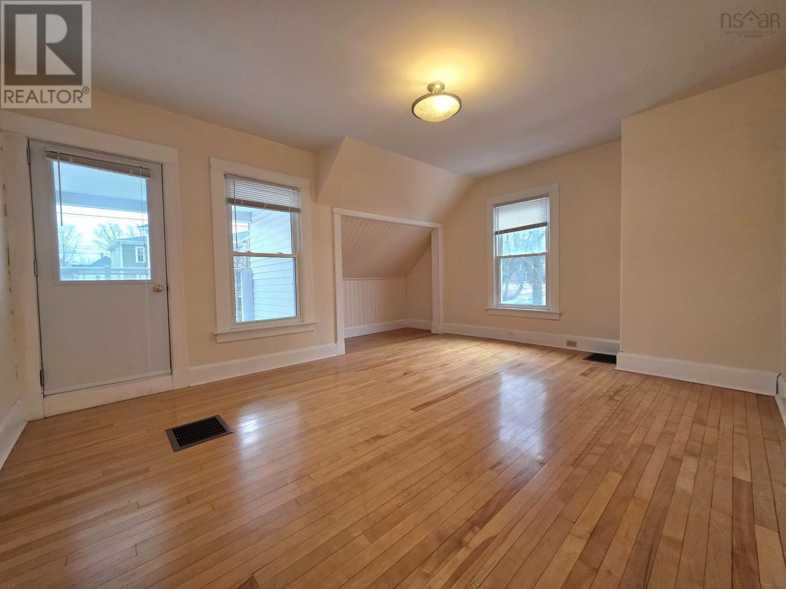 92 Willow Street - 39