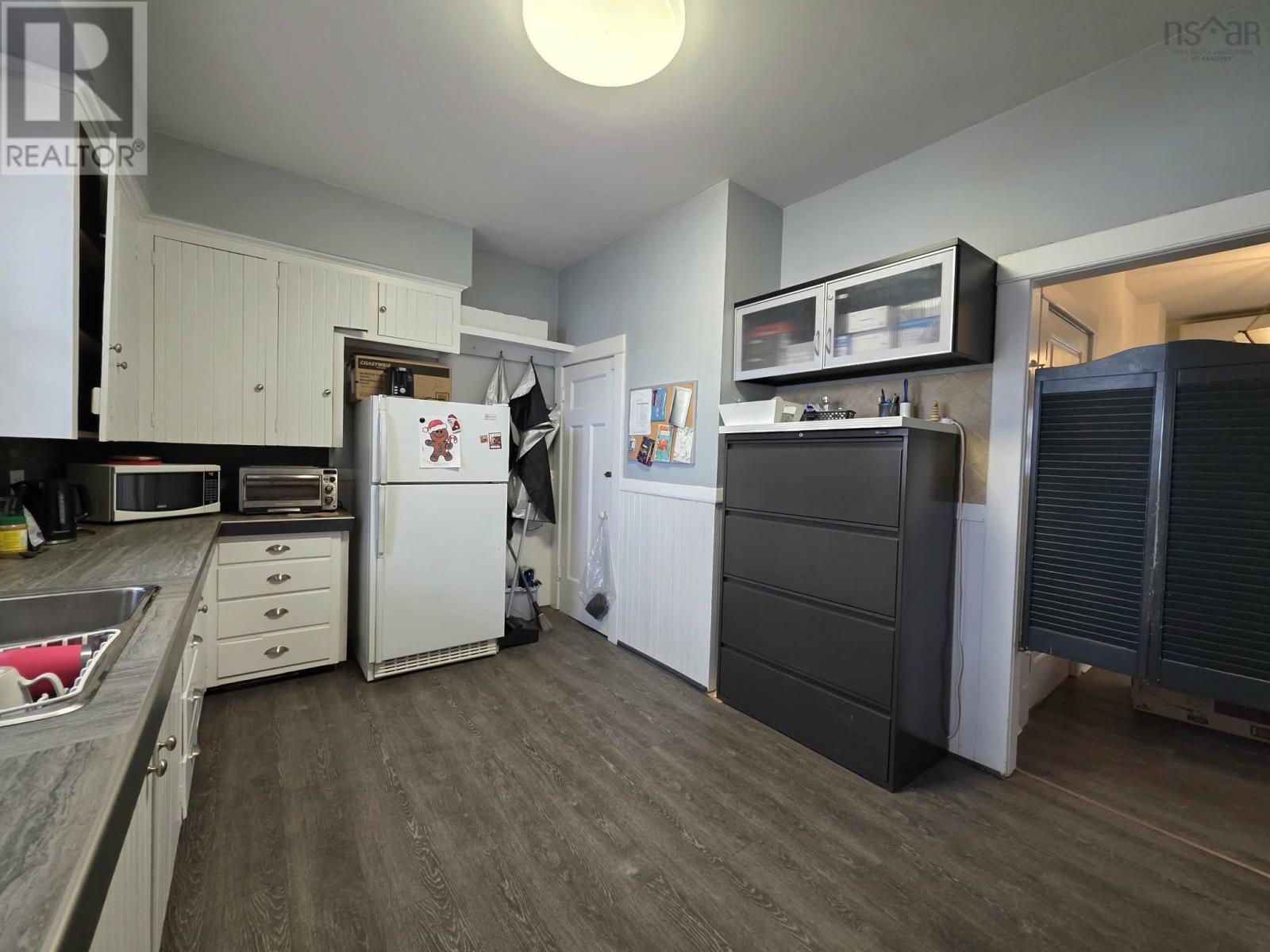 92 Willow Street - 25