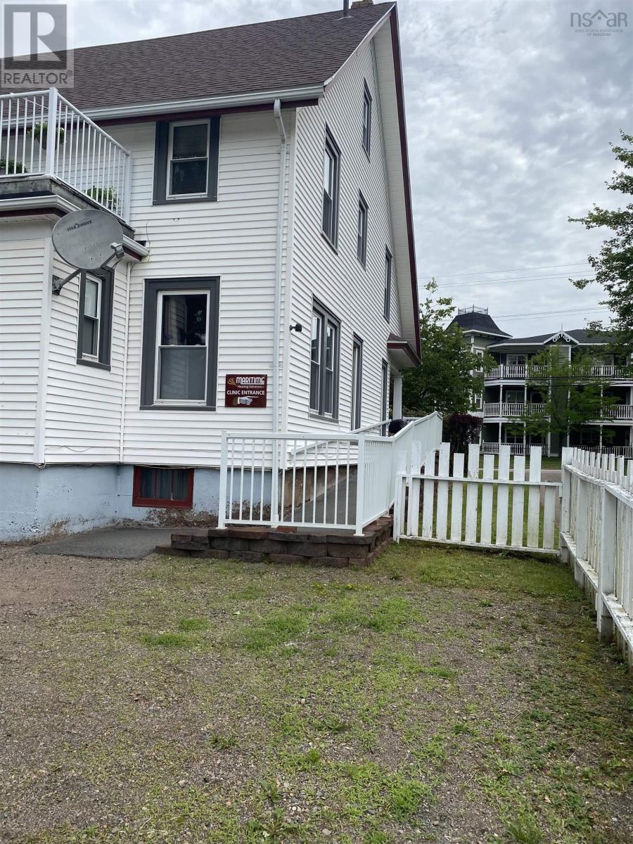 92 Willow Street - 9