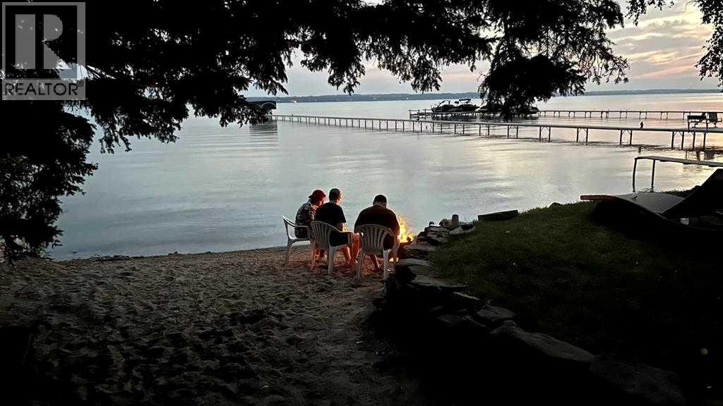 7 Gray Close, Sylvan Lake