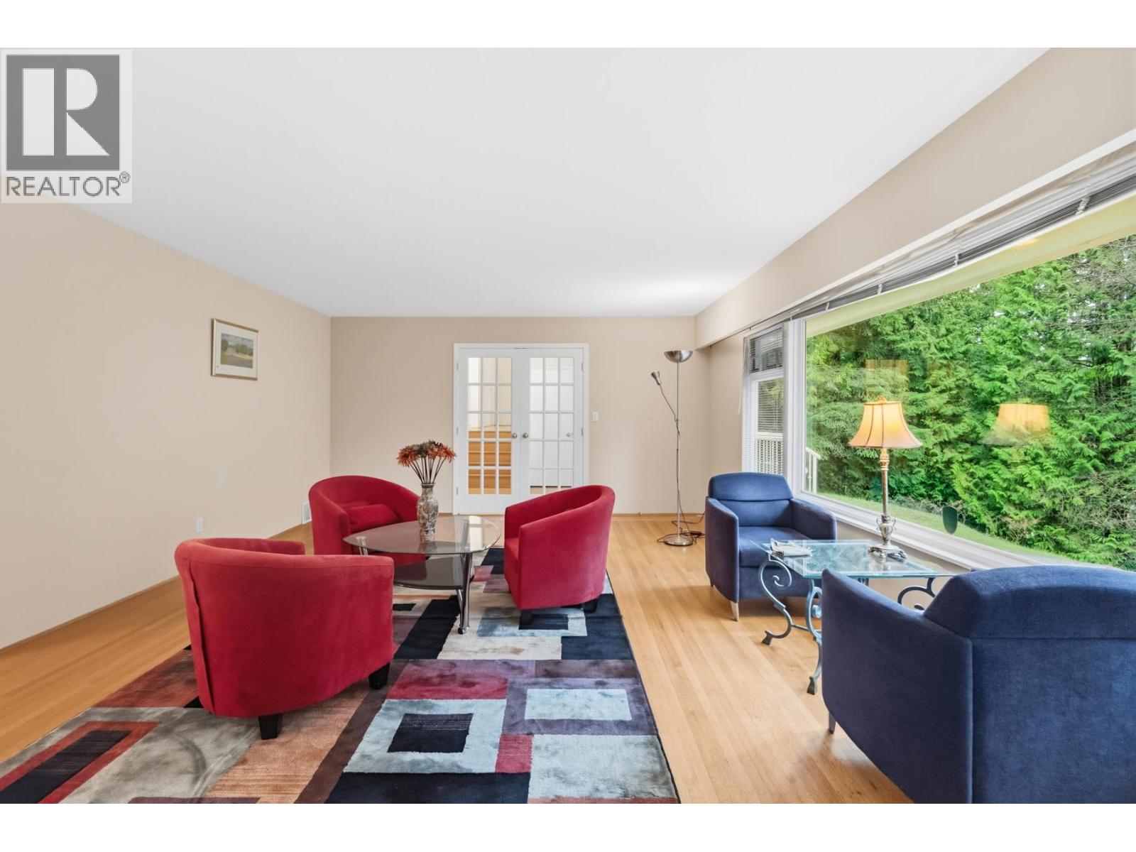 315 STEVENS DRIVE, West Vancouver