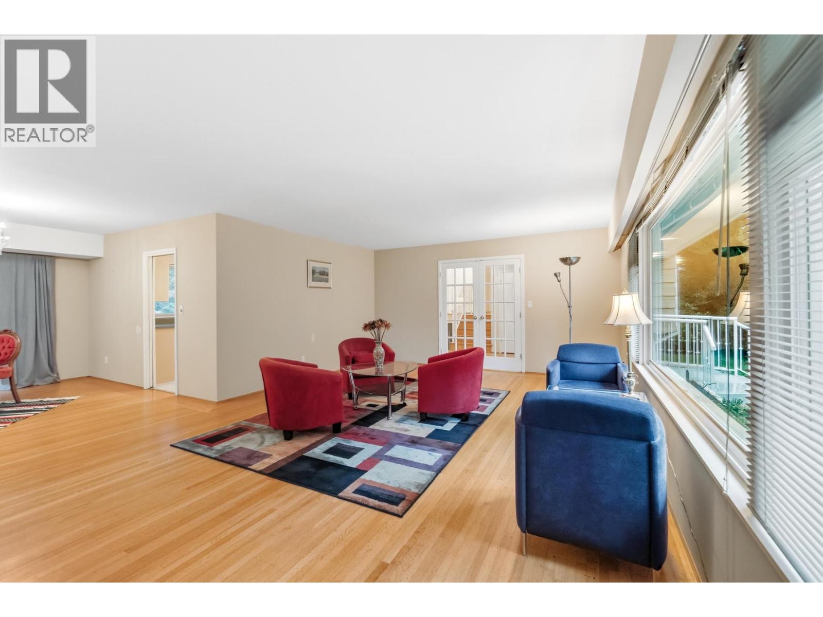 315 STEVENS DRIVE, West Vancouver