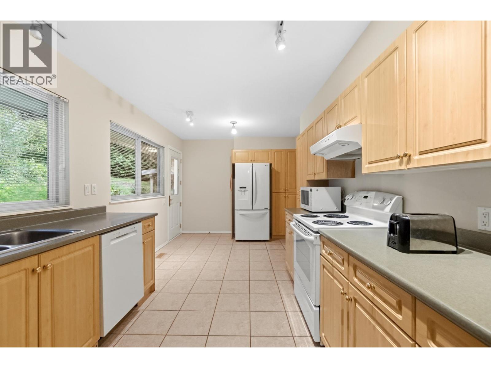 315 STEVENS DRIVE, West Vancouver