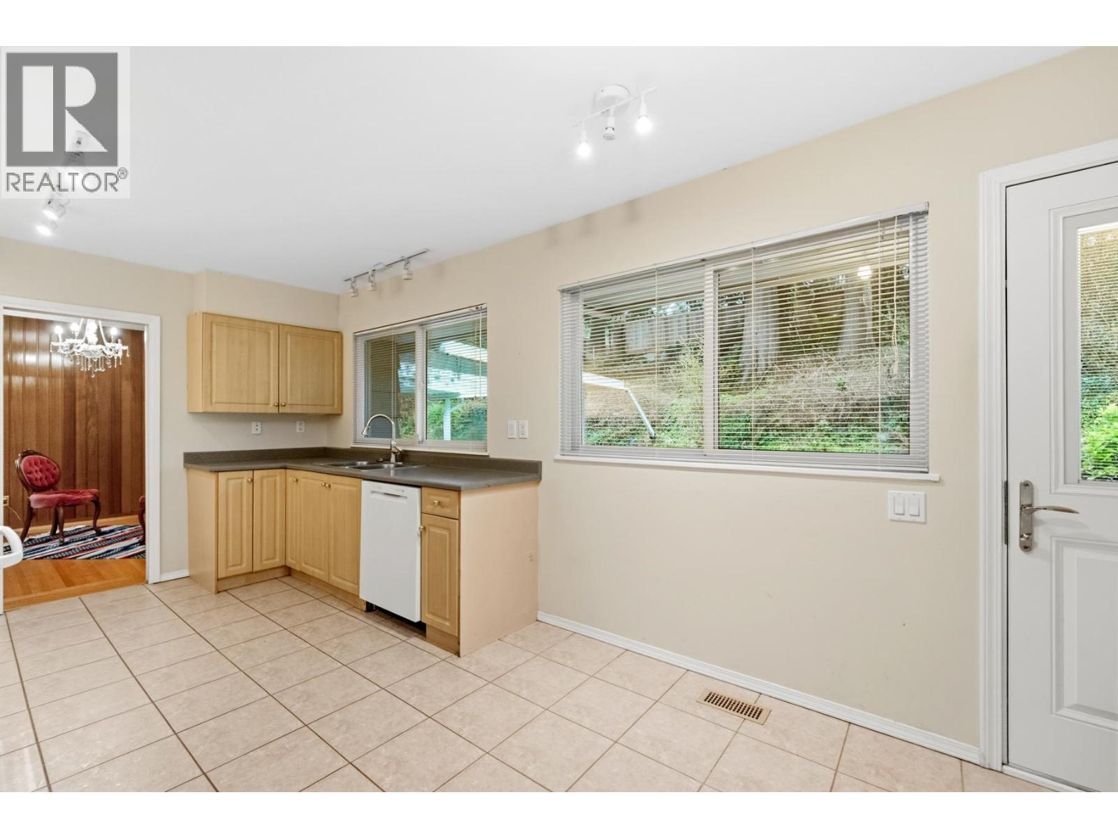 315 STEVENS DRIVE, West Vancouver