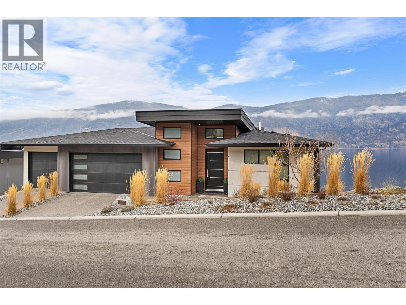  3596 Arrowroot Drive, Kelowna