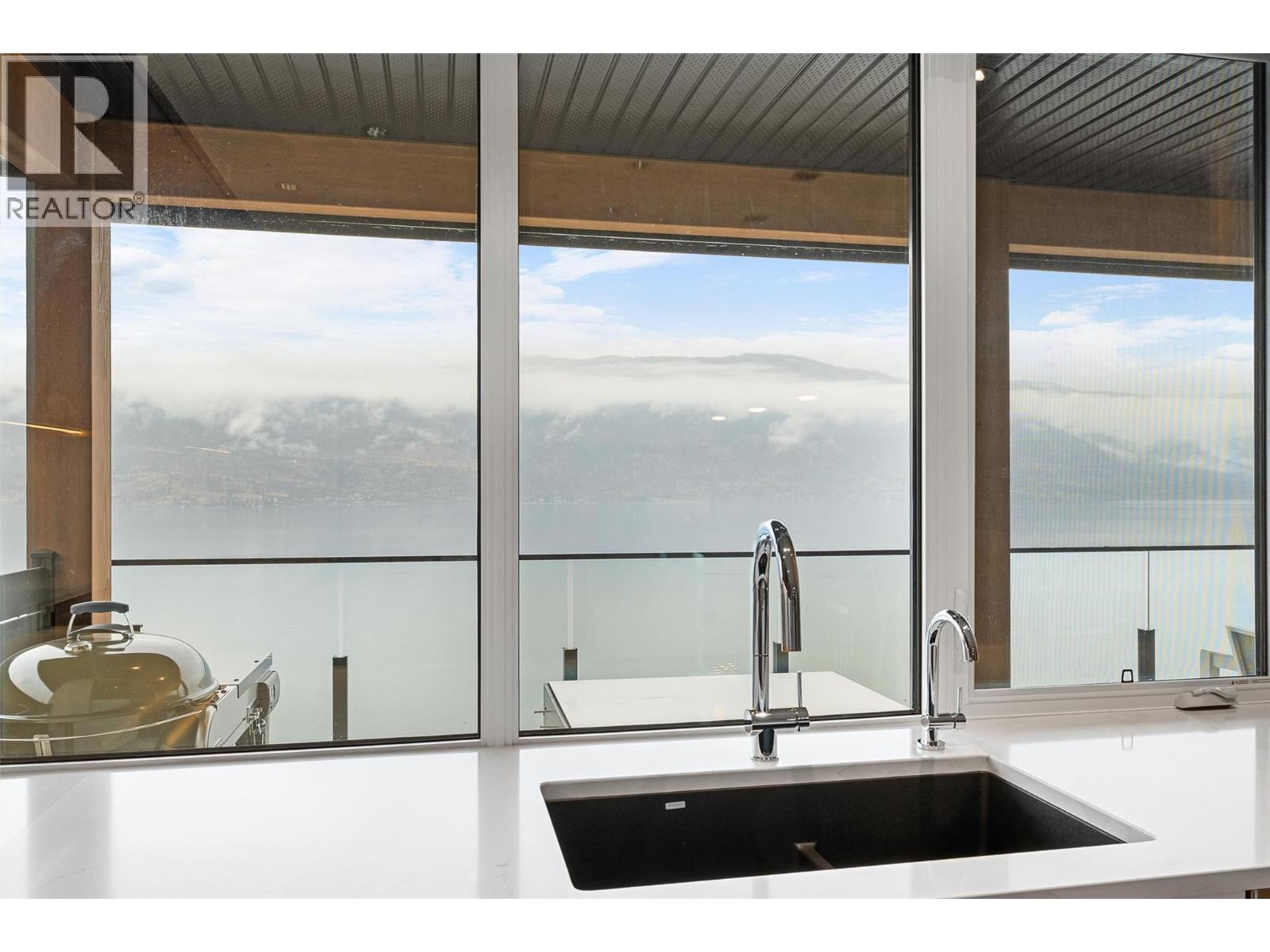  3596 Arrowroot Drive, Kelowna