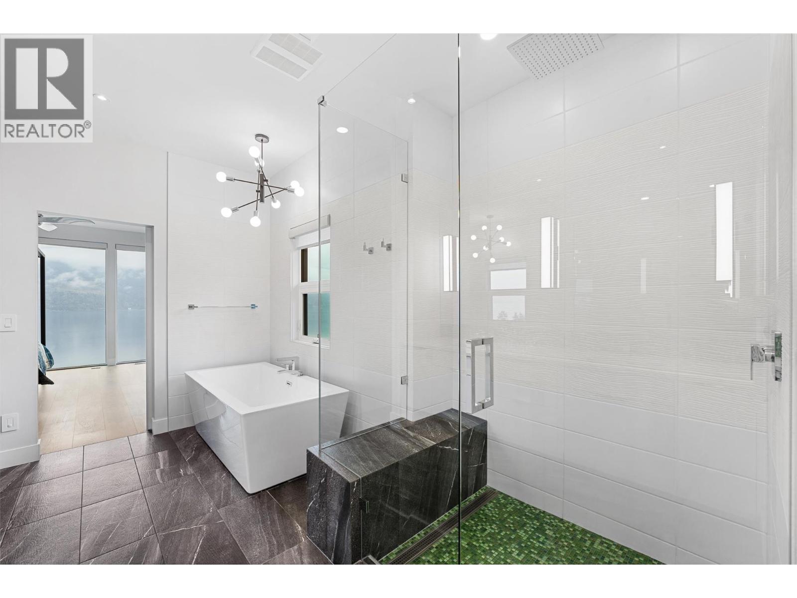  3596 Arrowroot Drive, Kelowna