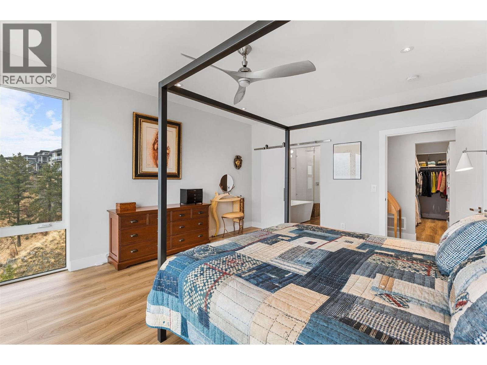  3596 Arrowroot Drive, Kelowna