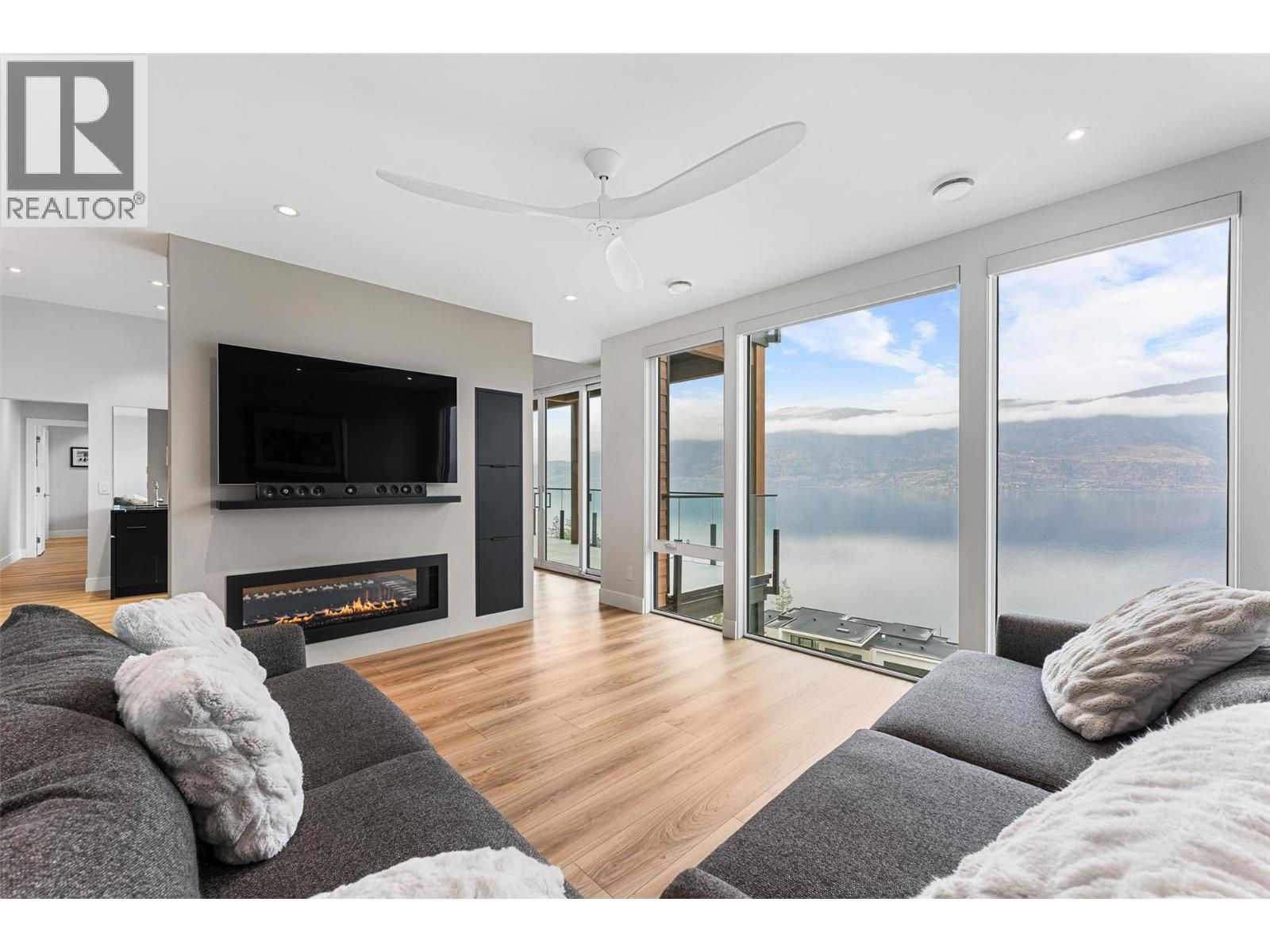  3596 Arrowroot Drive, Kelowna