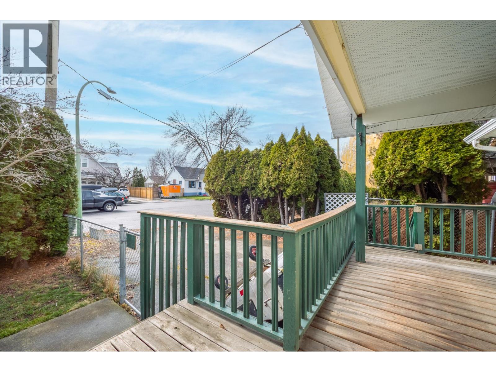 376 Beach Avenue - 58