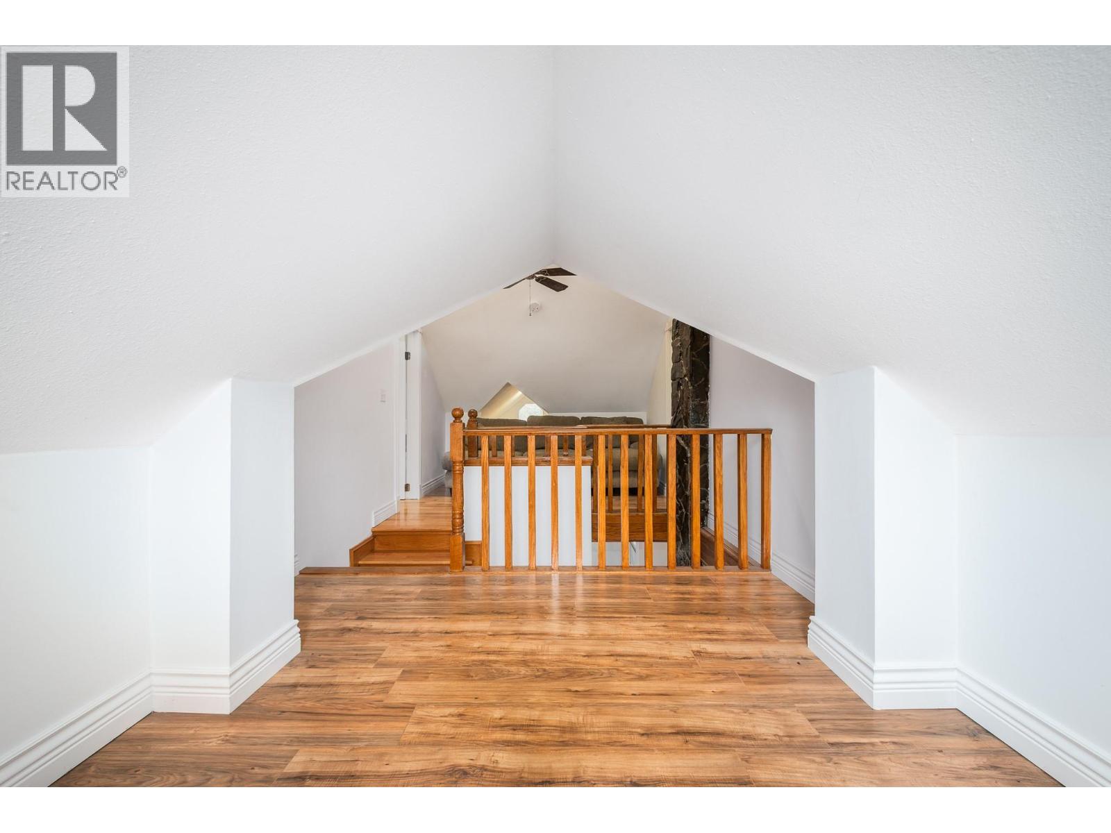 376 Beach Avenue - 33