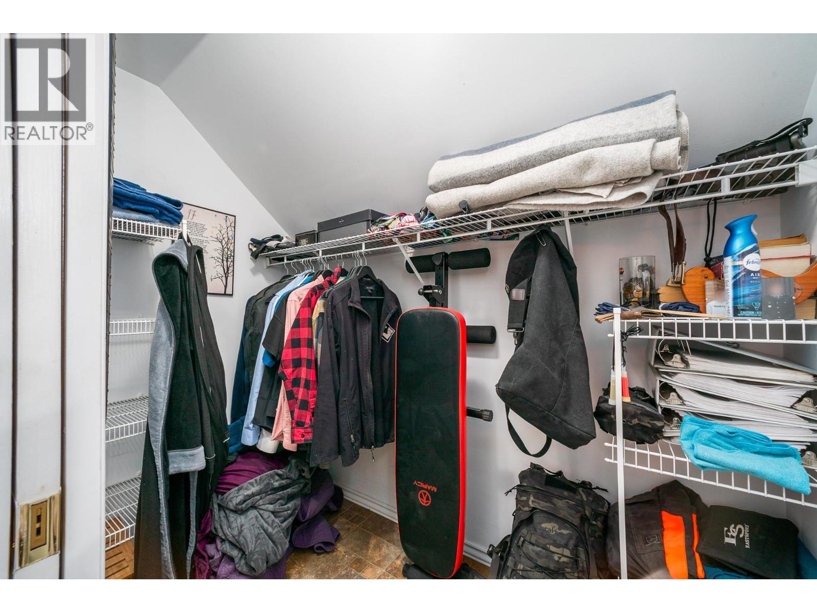 376 Beach Avenue - 29