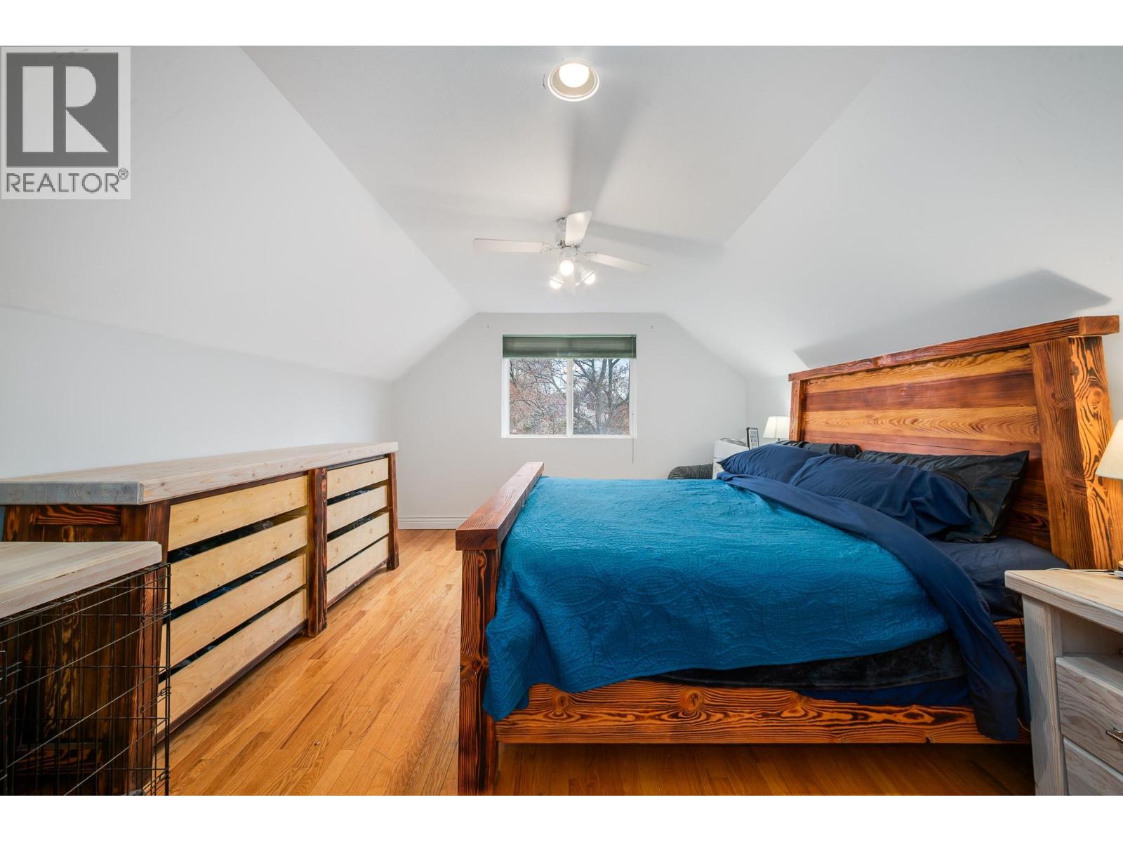 376 Beach Avenue - 26