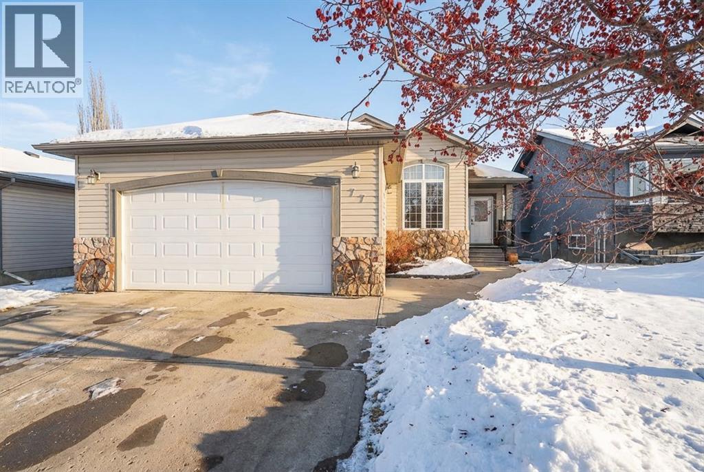 77 Pondside Crescent, Blackfalds