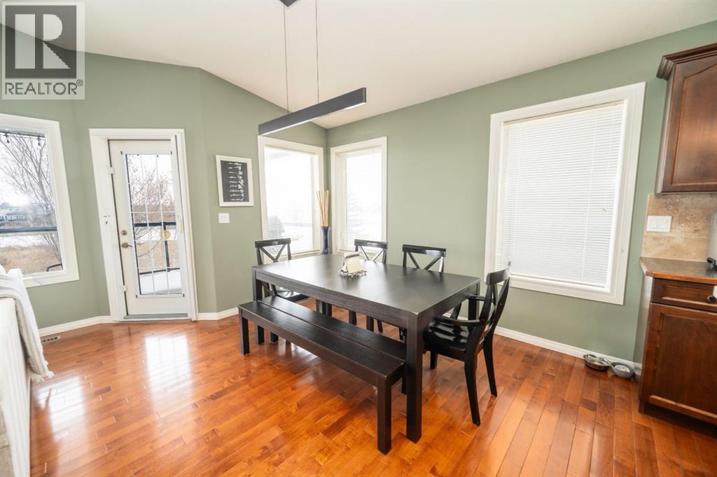 77 Pondside Crescent, Blackfalds