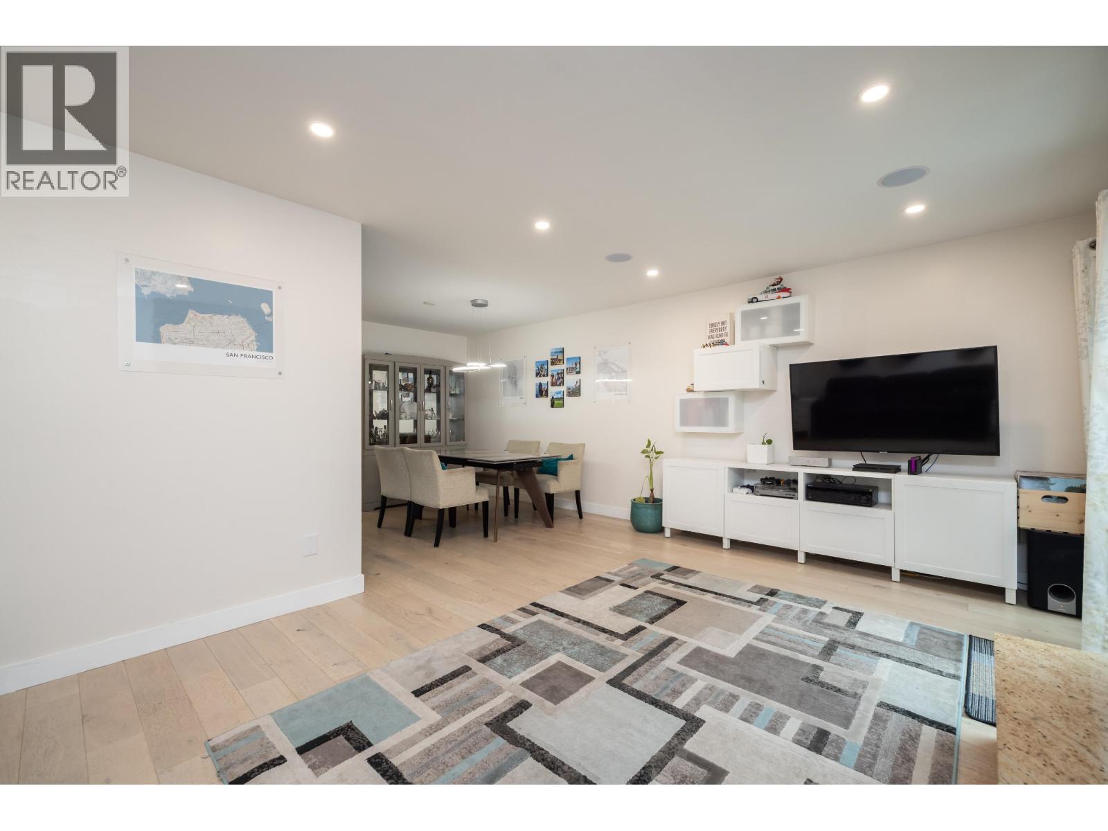 3 5600 LADNER TRUNK ROAD, Delta