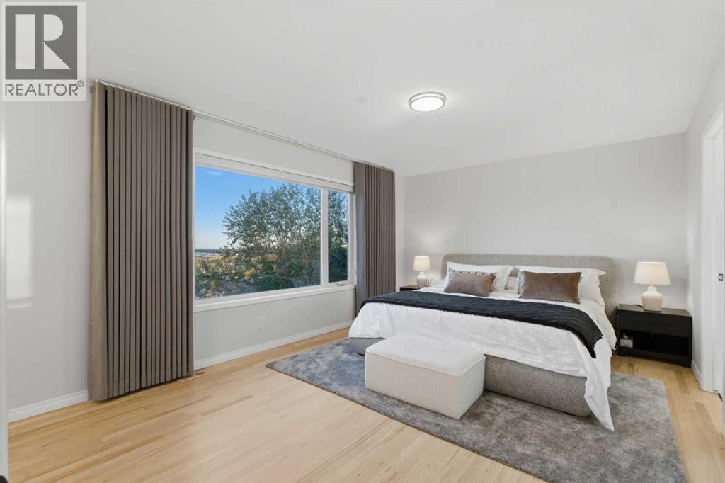 Single Family House for Sale in  Springbluff Heights SW Springbank Hill Calgary 