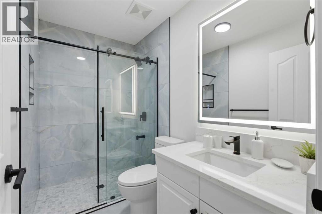 Single Family House for Sale in  Springbluff Heights SW Springbank Hill Calgary 