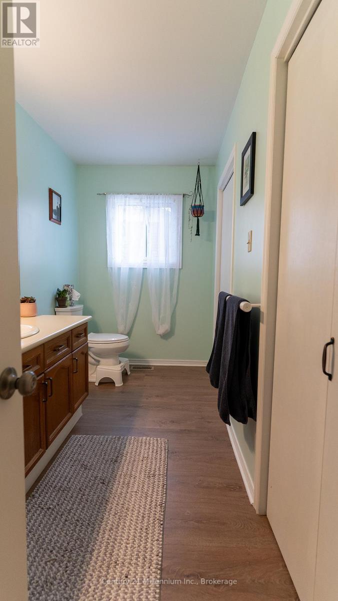 6 ROYAL BEECH DRIVE - 15