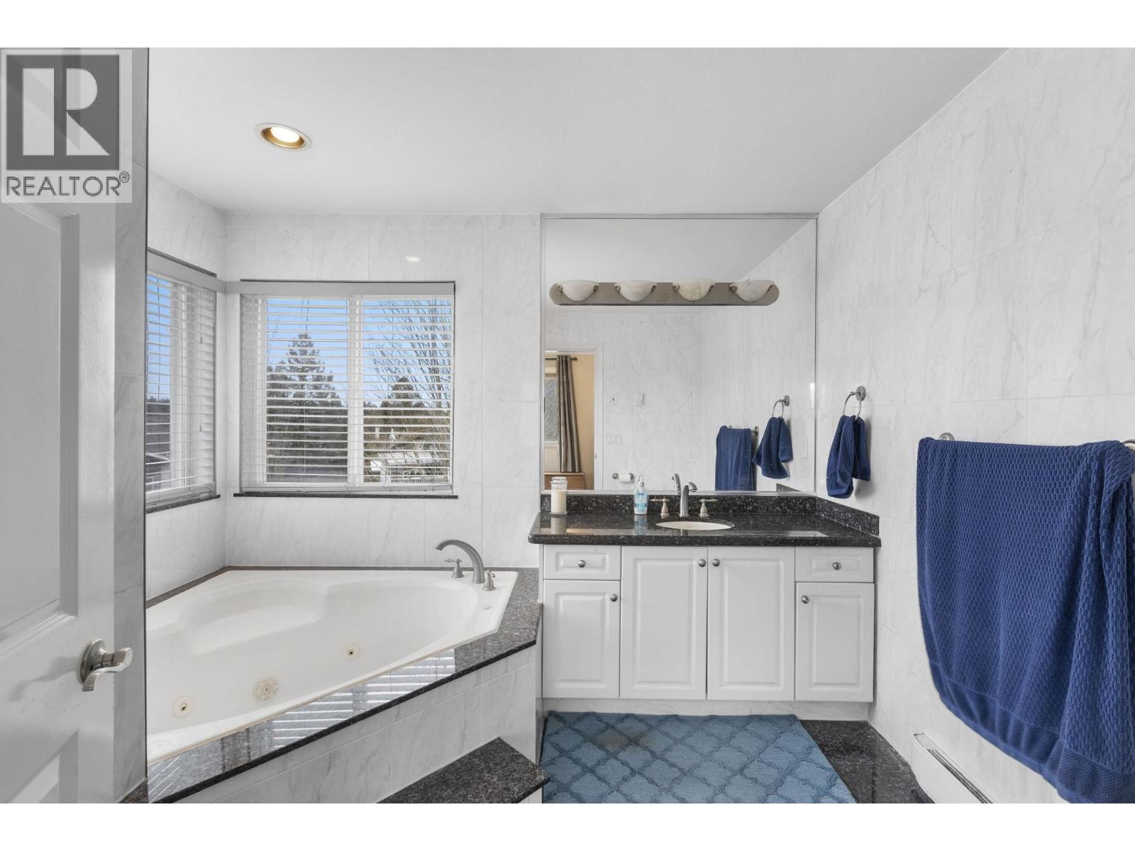 218 SEAVIEW DRIVE, Port Moody