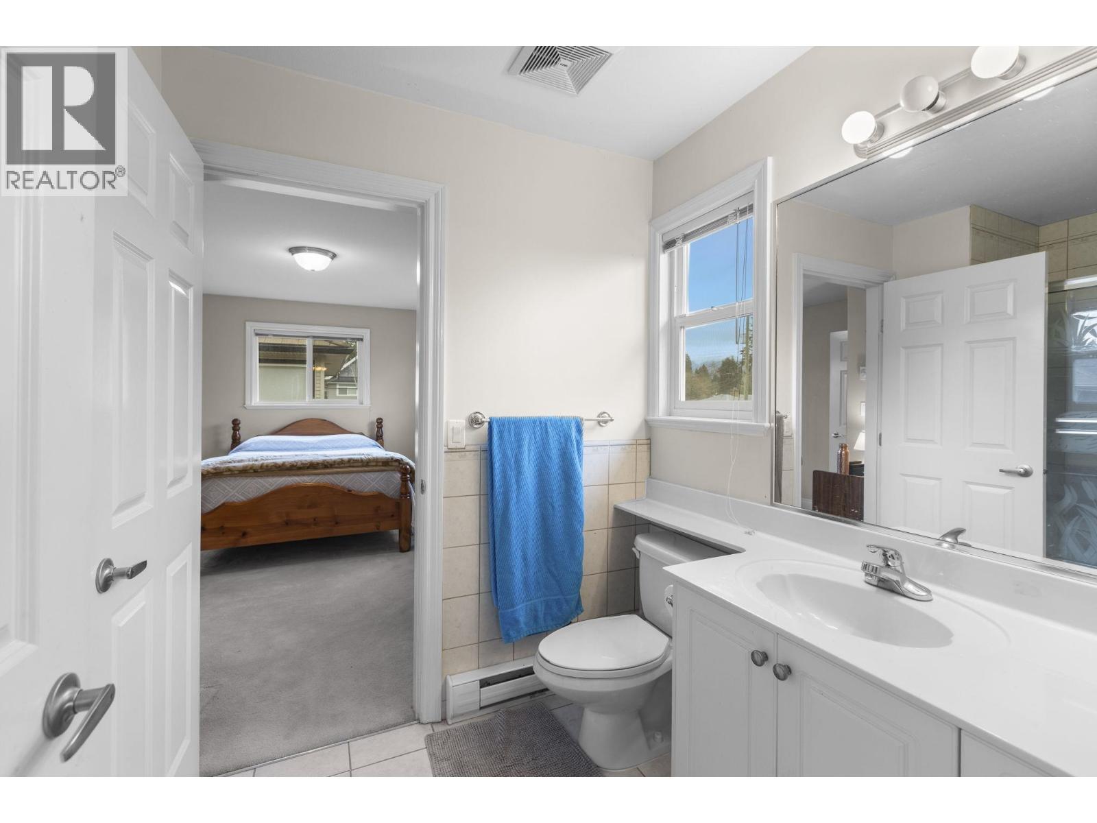 218 SEAVIEW DRIVE, Port Moody