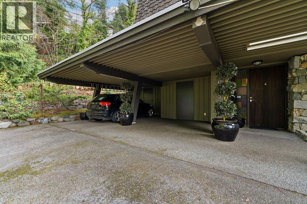 6035 EAGLERIDGE DRIVE, West Vancouver