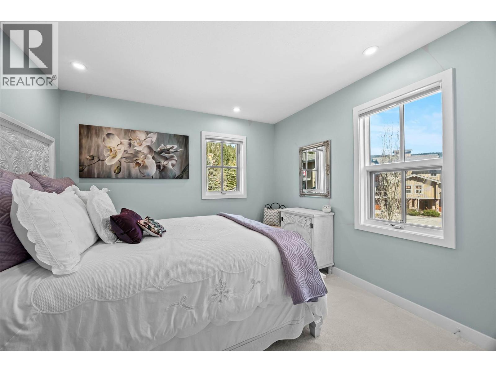 #33 6015 VALLEY DRIVE - 25