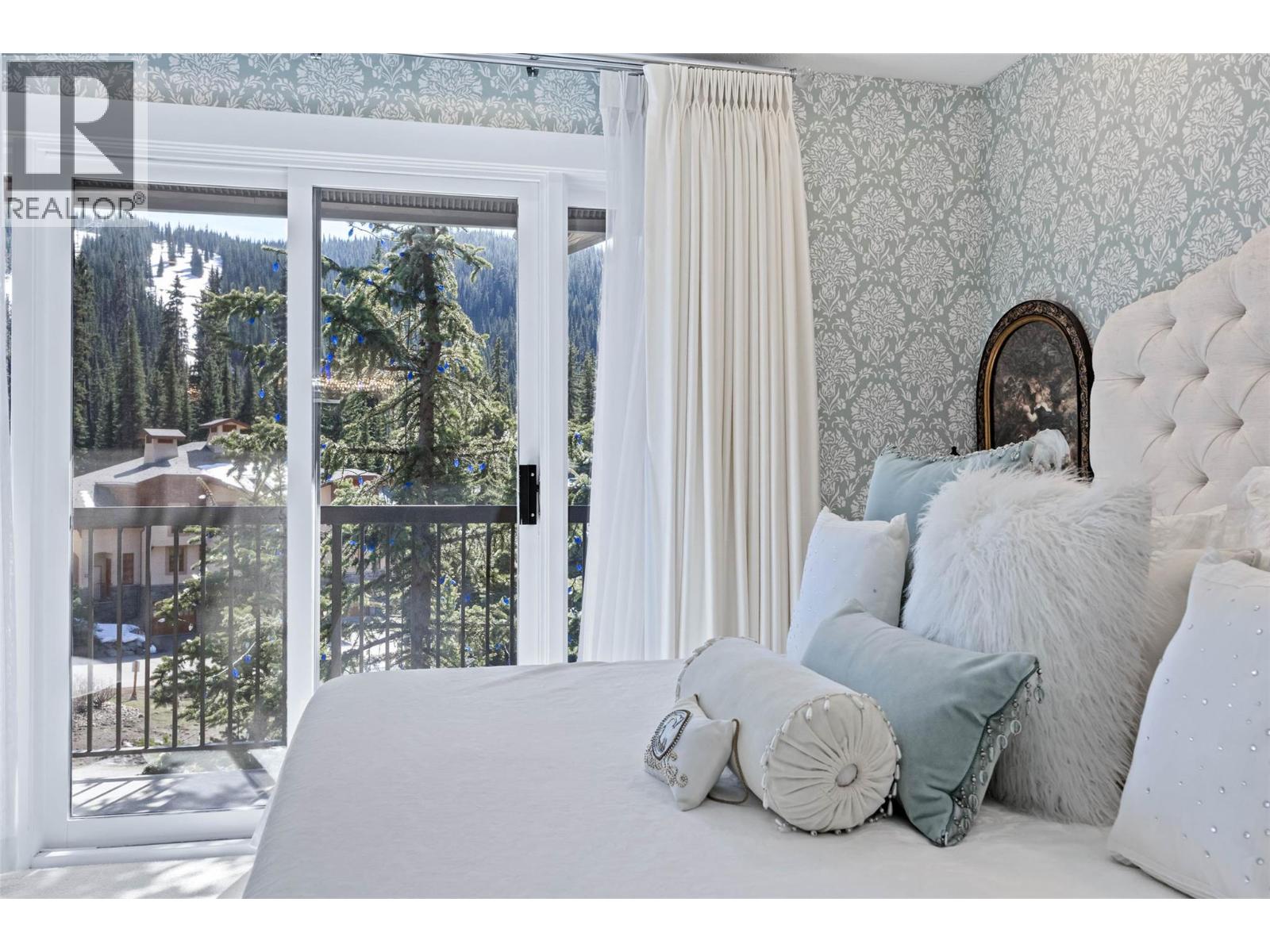 #33 6015 VALLEY DRIVE - 19