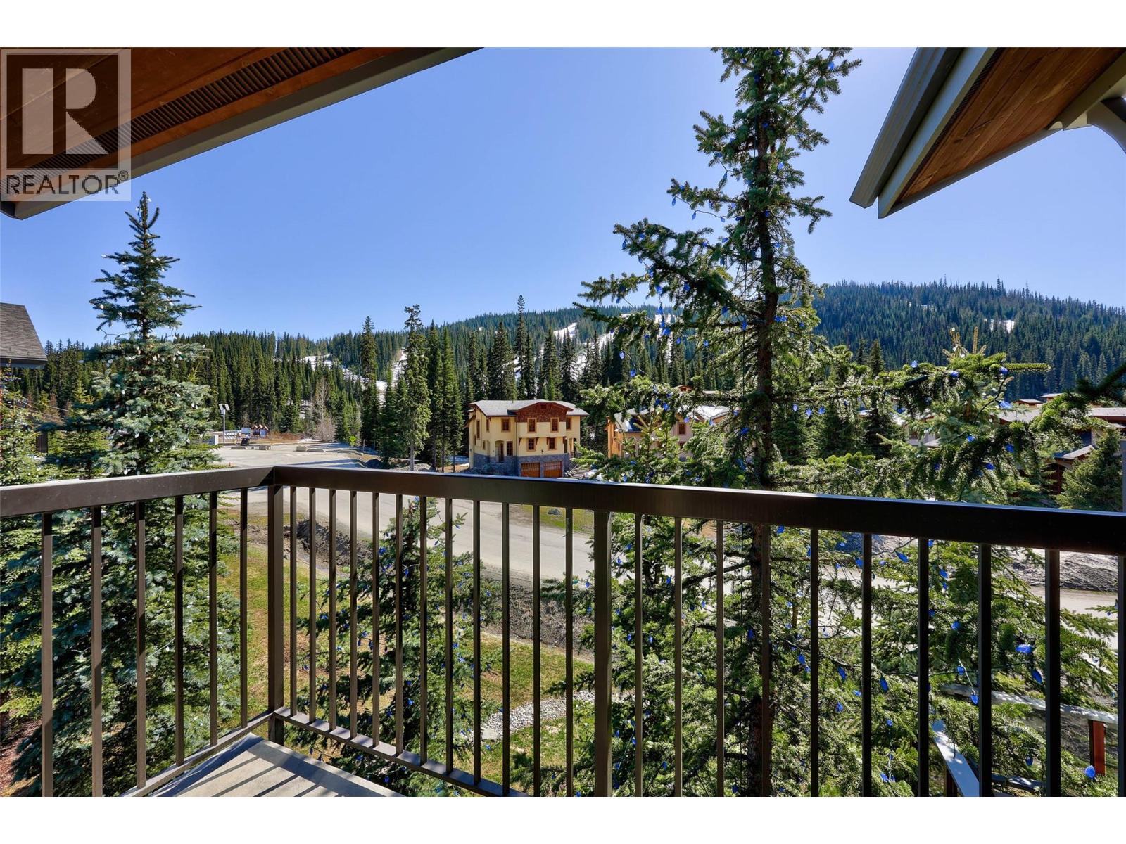 #33 6015 VALLEY DRIVE - 23